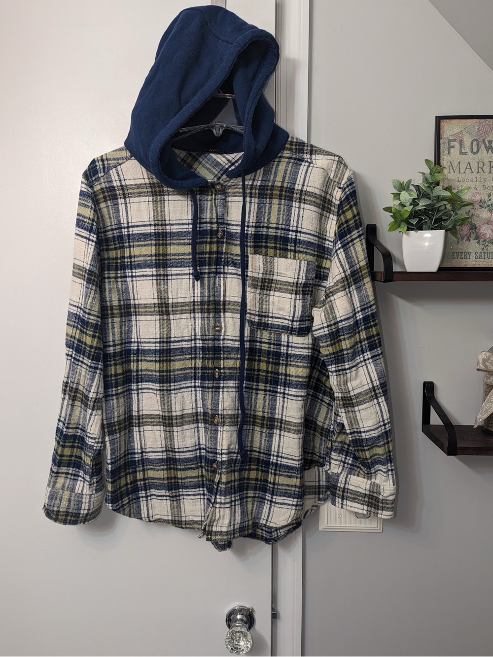 Love Tree Hooded Flannel